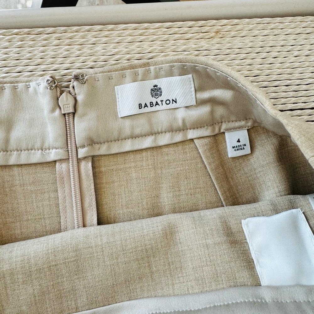 Aritzia “Happy Hour Skirt” Babaton. NEW never worn - Picture 4 of 8